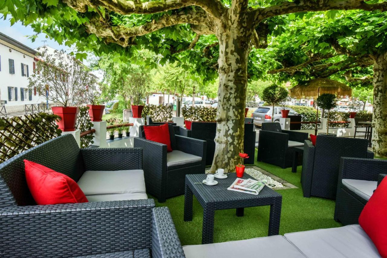 Hotel Auberge L'Estanquet Urt ภายนอก รูปภาพ